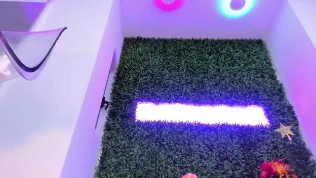 Image 8 of hotfallingdevil Stream on Chaturbate on 1 month ago