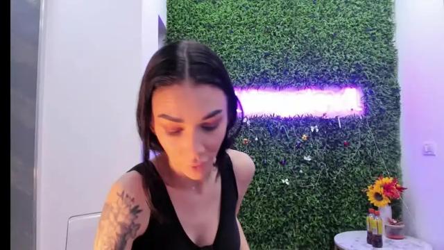 Image 3 of hotfallingdevil Stream on Chaturbate on 7 days ago