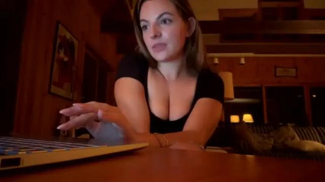 Image 10 of hothornypair Stream on Chaturbate on 19 months ago