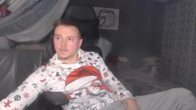 Thumbnail 3, hotkellyandkevinn's Stream at Chaturbate, 16 months ago