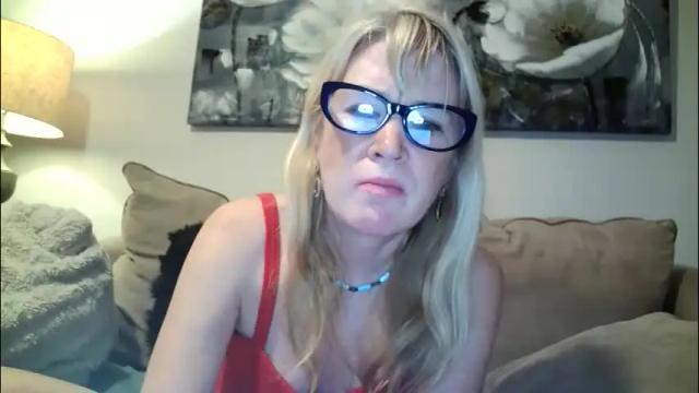 Image 11 of hotpepperrose Stream on Chaturbate on 1 day ago