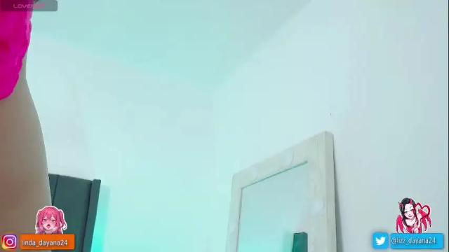 Image 4 of hotsisterssamdlers Stream on Chaturbate on 2 months ago