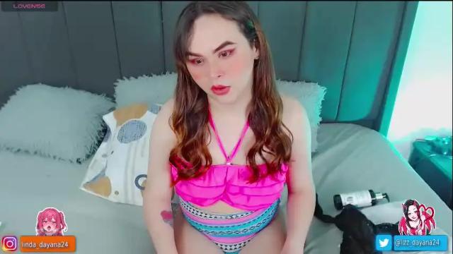 Image 8 of hotsisterssamdlers Stream on Chaturbate on 2 months ago