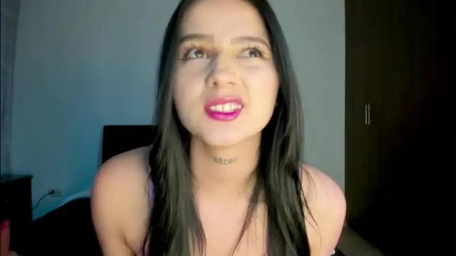 Image 2 of hott_hanna Stream on Chaturbate on 1 month ago