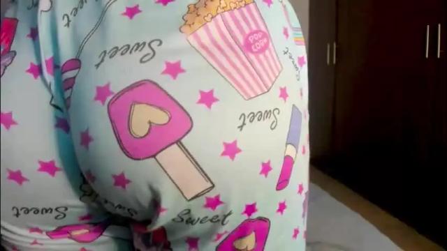 Image 3 of hott_hanna Stream on Chaturbate on 1 month ago