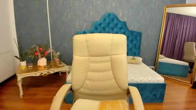 Image 10 of hott_jasmine Stream on Chaturbate on 14 months ago