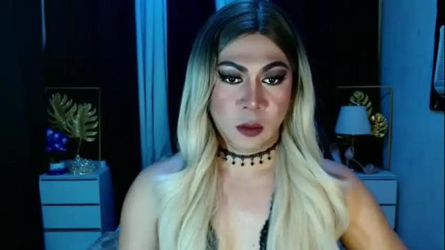 Image 4 of hott_summerr Stream on Chaturbate on 1 month ago