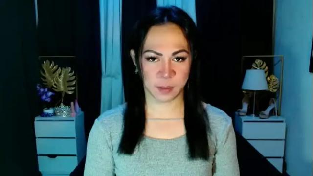 Image 2 of hott_summerr Stream on Chaturbate on 1 month ago