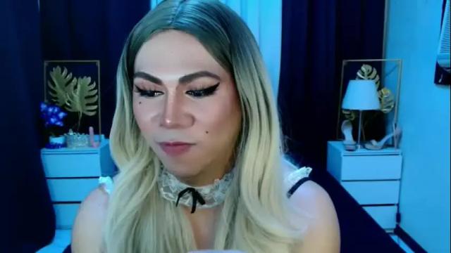 Image 2 of hott_summerr Stream on Chaturbate on 7 days ago