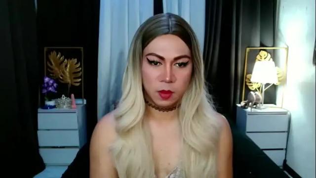 Image 4 of hott_summerr Stream on Chaturbate on 1 day ago