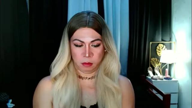 Image 10 of hott_summerr Stream on Chaturbate on 2 months ago
