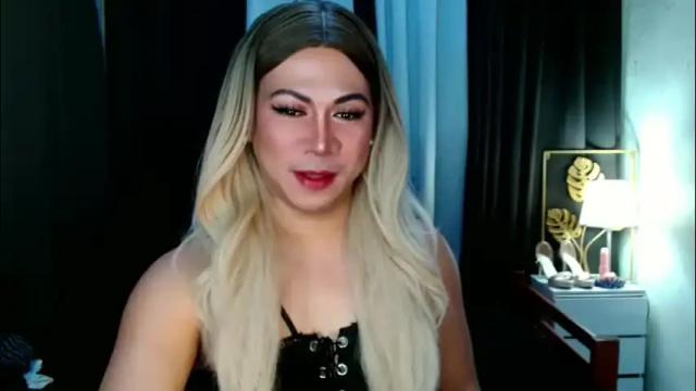 Image 3 of hott_summerr Stream on Chaturbate on 2 months ago