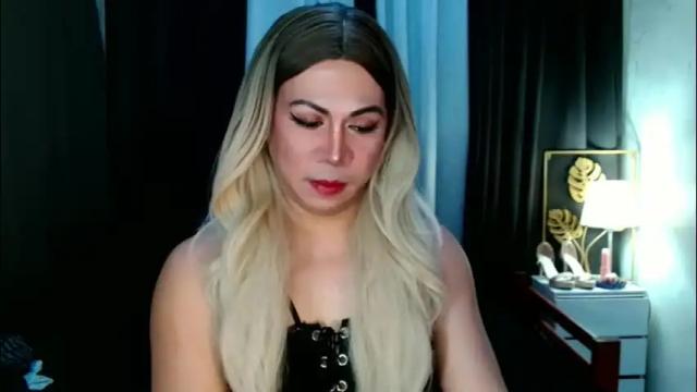 Image 4 of hott_summerr Stream on Chaturbate on 2 months ago