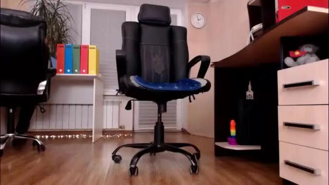 Image 4 of hottdoll611 Stream on Chaturbate on 2 months ago