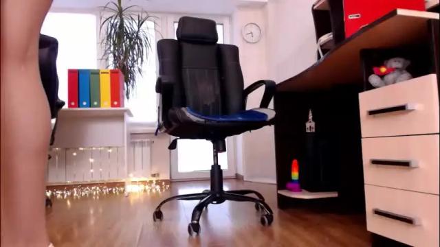 Image 3 of hottdoll611 Stream on Chaturbate on 2 months ago