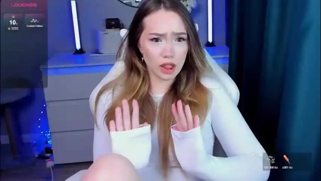 Image 2 of hottease_pvt Stream on Chaturbate on 2 months ago