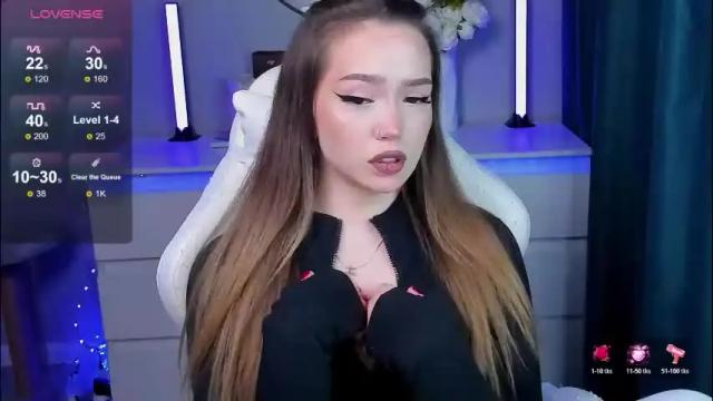 Image 2 of hottease_pvt Stream on Chaturbate on 2 months ago