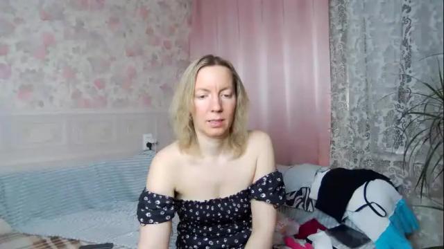 Image 6 of hotteramanda Stream on Chaturbate on 5 months ago