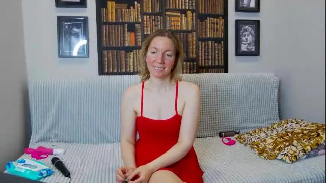 Image 3 of hotteramanda Stream on Chaturbate on 4 months ago