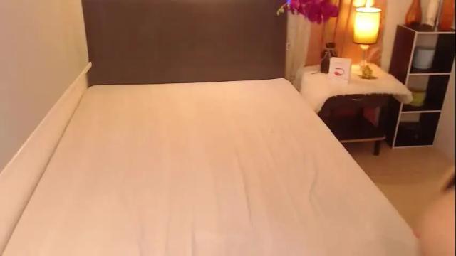 Image 11 of hottestpriscilla Stream on Chaturbate on 18 months ago