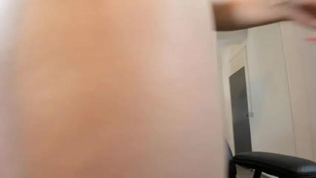 Image 3 of hottfallingangel Stream on Chaturbate on 17 months ago