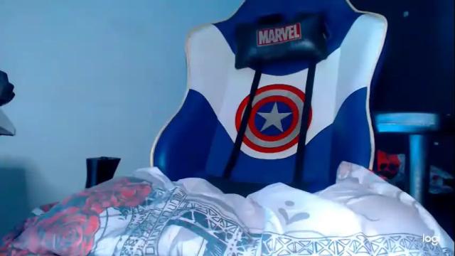 Image 4 of hottie_cristal Stream on Chaturbate on 1 month ago