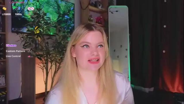 Image 3 of hottie_jane Stream on Chaturbate on 1 month ago