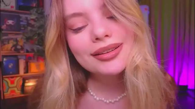 Image 10 of hottie_jane Stream on Chaturbate on 2 months ago