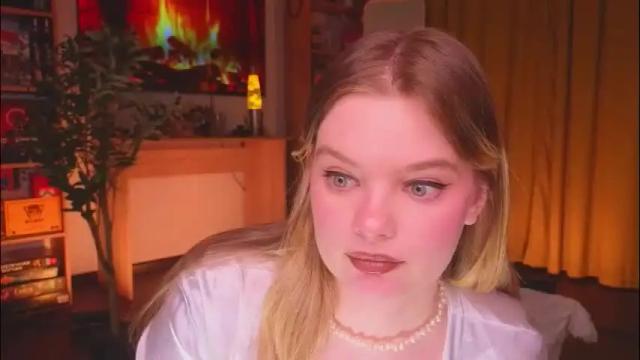 Image 2 of hottie_jane Stream on Chaturbate on 1 month ago