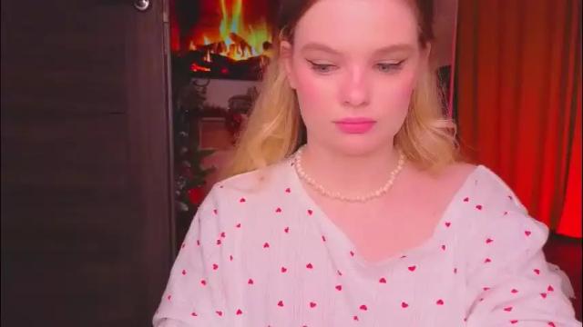 Image 2 of hottie_jane Stream on Chaturbate on 15 days ago