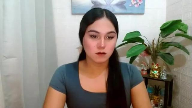Image 3 of hottie_kiraxxx Stream on Chaturbate on 2 months ago