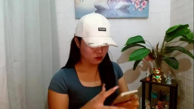Image 10 of hottie_kiraxxx Stream on Chaturbate on 2 months ago