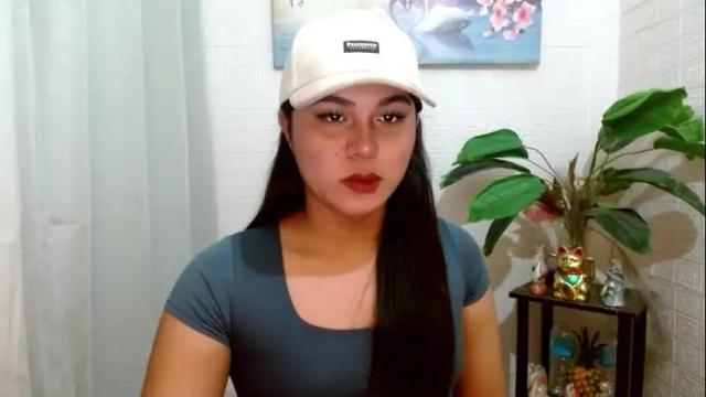 Image 2 of hottie_kiraxxx Stream on Chaturbate on 2 months ago