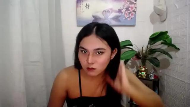 Image 12 of hottie_kiraxxx Stream on Chaturbate on 2 months ago
