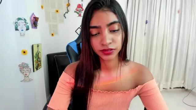 Image 7 of hottie_veronica Stream on Chaturbate on 12 months ago