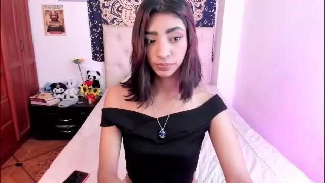 Image 2 of hottie_veronica Stream on Chaturbate on 1 month ago