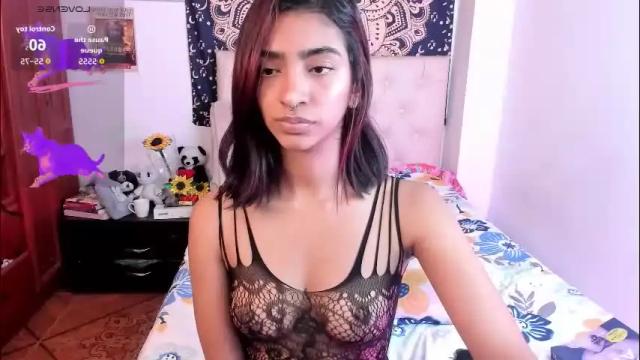 Image 3 of hottie_veronica Stream on Chaturbate on 1 month ago