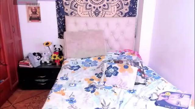 Image 2 of hottie_veronica Stream on Chaturbate on 1 month ago