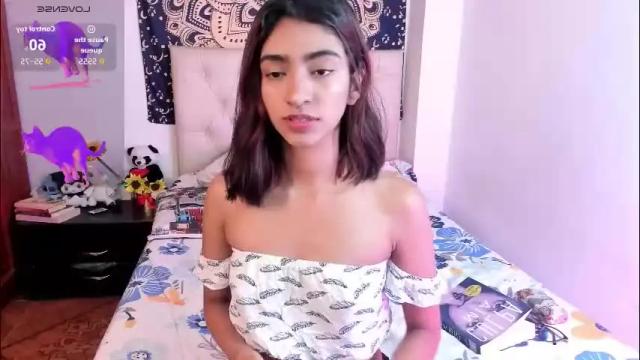 Image 3 of hottie_veronica Stream on Chaturbate on 25 days ago