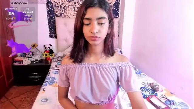 Image 4 of hottie_veronica Stream on Chaturbate on 23 days ago