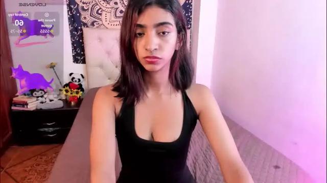Image 11 of hottie_veronica Stream on Chaturbate on 11 days ago