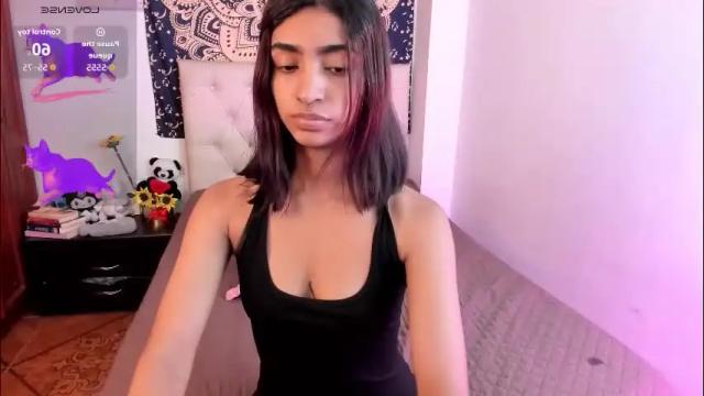 Image 3 of hottie_veronica Stream on Chaturbate on 11 days ago