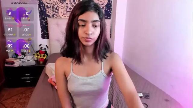 Image 3 of hottie_veronica Stream on Chaturbate on 9 days ago