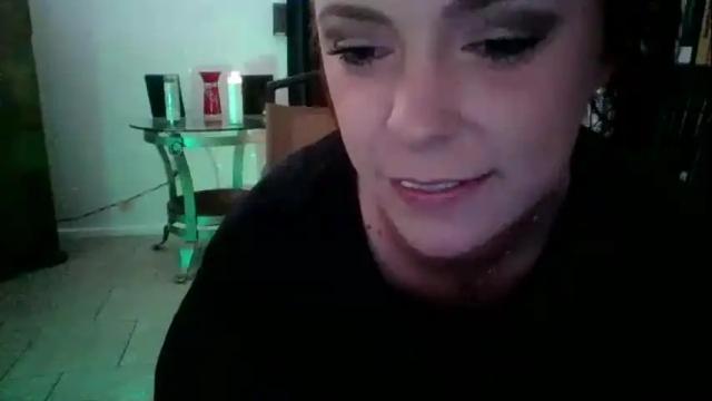 Image 4 of hottiemommie9384 Stream on Chaturbate on 19 months ago