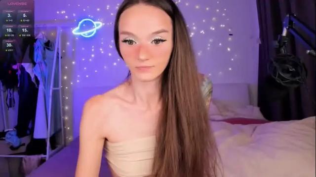 Image 12 of hottiesteverly Stream on Chaturbate on 29 days ago