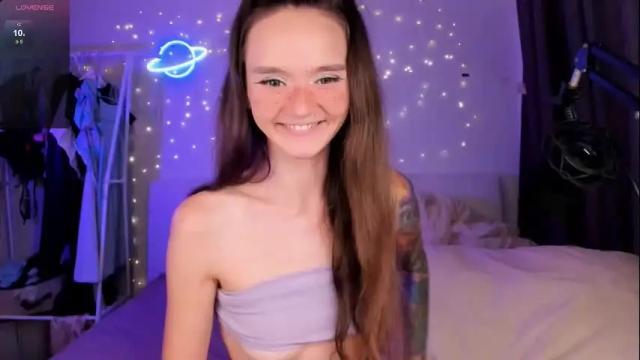 Image 4 of hottiesteverly Stream on Chaturbate on 22 days ago