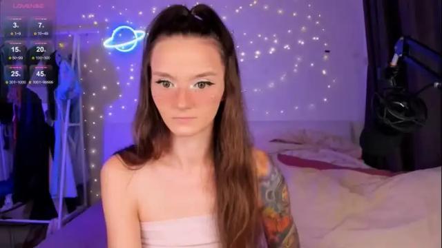 Image 10 of hottiesteverly Stream on Chaturbate on 13 days ago
