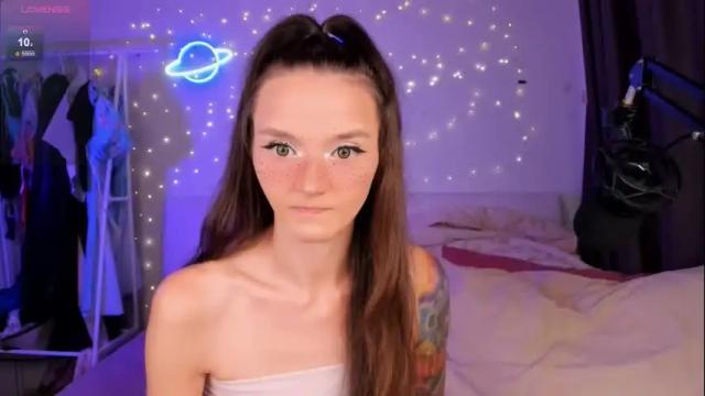 Image 12 of hottiesteverly Stream on Chaturbate on 13 days ago