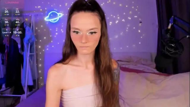 Image 8 of hottiesteverly Stream on Chaturbate on 13 days ago