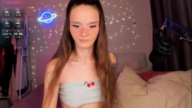 Image 8 of hottiesteverly Stream on Chaturbate on 2 days ago